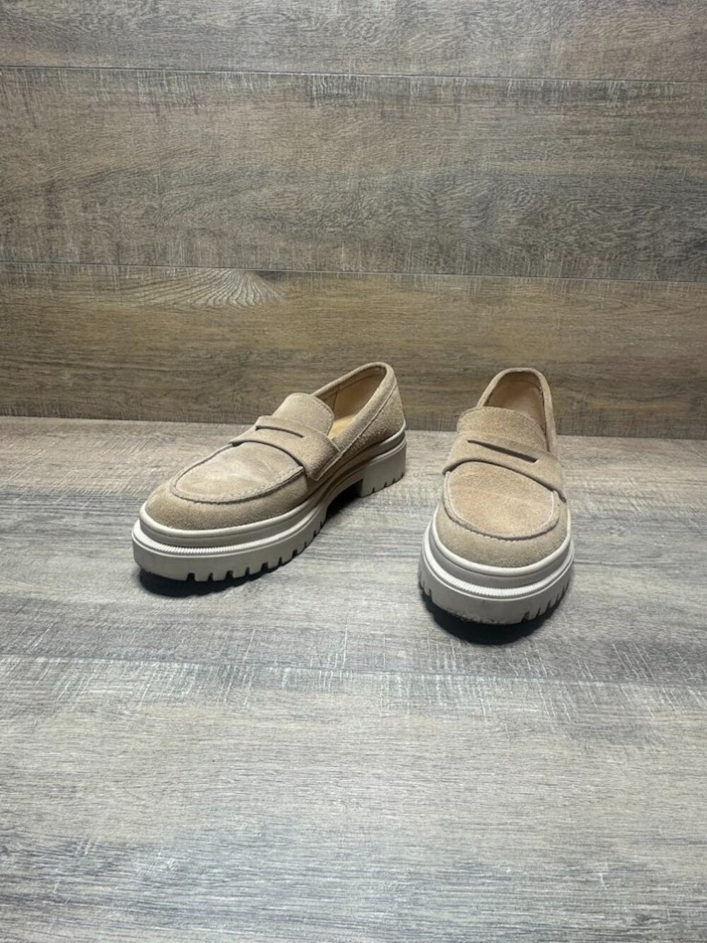 Patina by Portland Zoe Tan Suede Platform Lug Sole Loafer Women's Size 10